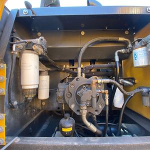 Excavadora Hidráulica de Cadenas Volvo EC240 de Segunda Mano, Importada, Original, de Alta Calidad, para Proyectos Municipales, en Venta - Product Image 5