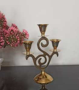 Porte-bougie de Noël vintage en laiton à 3 bras, fait main, écologique, support décoratif pour bougies, pour la décoration de la maison, élégant pour table - Product Image 1