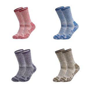 Vente <span class=keywords><strong>en</strong></span> gros <span class=keywords><strong>de</strong></span> <span class=keywords><strong>chaussettes</strong></span> <span class=keywords><strong>de</strong></span> sport <span class=keywords><strong>en</strong></span> plein air <span class=keywords><strong>Chaussettes</strong></span> <span class=keywords><strong>en</strong></span> <span class=keywords><strong>laine</strong></span> mérinos super fine pour la marche <span class=keywords><strong>en</strong></span> vélo <span class=keywords><strong>de</strong></span> <span class=keywords><strong>montagne</strong></span> pour hommes et femmes - Product Image 3