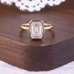 Anillo de Compromiso de Oro Real de 14K con Diamante Cultivado en Laboratorio con Corte Esmeralda Personalizado, Joyería de Diamantes con Certificación IGI de Abiding Wholesale - Product Image 3
