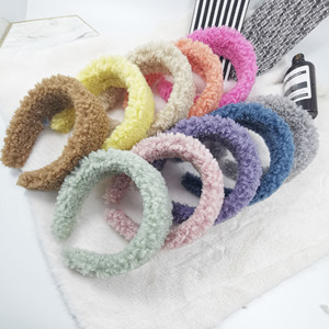 2020 new Kids Faux fluffy Thick Headbands Colorful Mommy And <span class=keywords><strong>Me</strong></span> Fall Hair Accessories Vendprs Winter Woman Furry Headband - Product Image 2