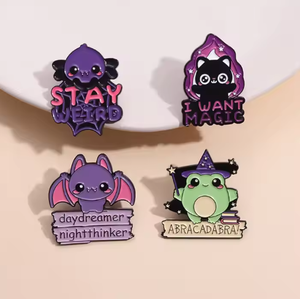 4 estilos I Want Magic Lapel Pins personalizado gato Rana murciélago Animal bruja divertido esmalte broche sombrero ropa Pins - Product Image 3