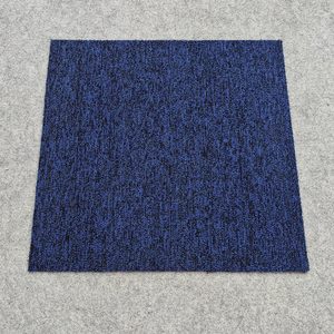 Losetas de Alfombra Comerciales Modernas Graceline de 50x50 cm, de Pelo Medio, Antideslizantes, con Base de PVC, Extraíbles, con Material de Nailon y PET - Product Image 1