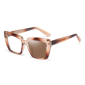 Gafas de Sol Fotocromáticas Anti Luz Azul para Mujer, Estilo Ojo de Gato, UV400, Montura de PC, a la Moda, Tendencia 2025 - Product Image 4
