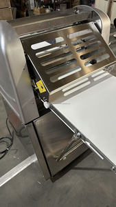 Équipement de production de pâtisseries : préparation de Mille-feuille, Vol à Vent, Chausson aux Pommes, création de feuilletages, traitement des tartes - Product Image 6