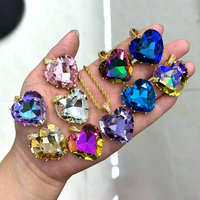 CH-LHR02257 Jolie bague réglable en alliage de cuivre plaqué or avec breloque cœur en zircon cubique pour femme, vente en gros