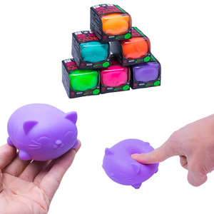 Nuevo lindo gato de tofu de dibujos animados juguete para apretar para niños elástico sensorial alivio del estrés broma novedad vendedor ambulante juguete - Product Image 1