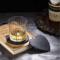 Sous-verres en ardoise noire personnalisés 2023, vente en gros, classiques, résistants à la chaleur, en forme de cœur, gravure laser, pour la maison, l'hôtel, le restaurant