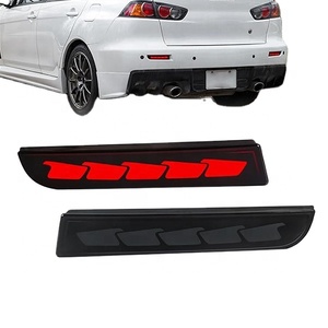 Pour Mitsubishi <span class=keywords><strong>LANCE</strong></span> EX Evolution X Outlander Feux Arrière à LED de Pare-chocs Réflecteurs Feux de Freinage Clignotants 3 Fonctions - Product Image 1
