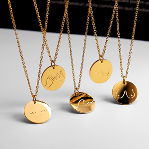 Bijouterie tendance plaquée or 18 carats Collier en acier inoxydable pour amoureux de la plage Collier de surfeur Disque océanique Collier de vague dorée délicate pour femmes - Product Image 3
