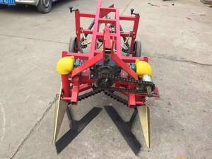 เครื่องเก็บเกี่ยวถั่วลิสงขนาดเล็กแบบ 2 แถว ติดตั้งกับ<span class=keywords><strong>รถ</strong></span>แทรกเตอร์ 3 จุด พร้อมโครงสร้างกะทัดรัด - Product Image 3