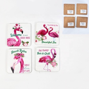 <span class=keywords><strong>Ensemble</strong></span> de quatre sous-verres en résine imprimés UV imperméables sur le thème des flamants roses - Sous-verres décoratifs pour la maison - Product Image 1