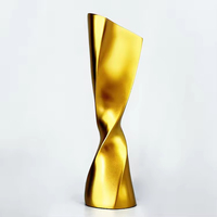 Trophée personnalisé en résine dorée, argentée, bronze, rouge, bleue, en forme de pilier ou d'étoile, avec gravure sur mesure, trophée en résine en forme de S gravé sur mesure