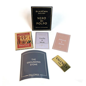 Venta al por mayor de etiquetas adhesivas impermeables de aluminio por encargo para frascos de perfume y velas - Product Image 6