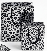 Vente en gros de l'ensemble d'emballage cadeau de la marque JUDE, recyclable, imprimé léopard argenté métallique, sac cadeau, papier d'emballage en rouleau 80GSM, boîte cadeau
