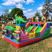 Château gonflable à thème de dessin animé, toboggan aquatique à double piste, mur d'escalade, matériau PVC écologique de haute qualité