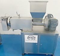 100-300 kg/h ligne de production de savon de barre de blanchisserie entièrement automatique extrudeuse de savon solide de toilette d'hôtel