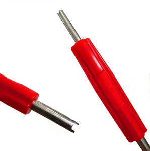 طقم إصلاح إطارات السيارات الجديد من ريتيكول مع مفك براغي مزدوج الطرف لإزالة صمام الإطار للسيارات والدراجات النارية - Product Image 2