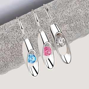 Orecchini pendenti a goccia cilindrici, eleganti, da ufficio, per tutti i giorni, gioielli da donna - Product Image 1