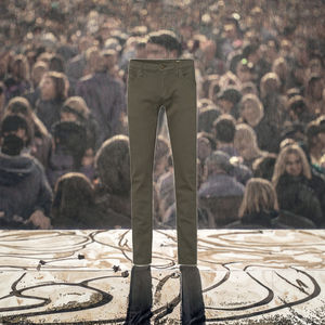 Jean rétro américain vintage pour homme, denim clair, coupe mi-large, style urbain, effet éclaboussures de peinture industrielle, pour l'automne - Product Image 3