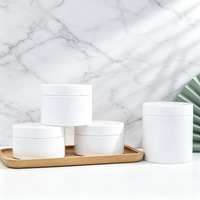 Luxuriöse Maßgefertigte Bernsteinfarbene 200ml 250ml Mattierte Kunststoff-PET-Leerverpackungen für Körperbutter Kosmetik-Creme-Verpackungsdose mit Deckeln