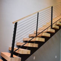 Escalier à poutres en acier inoxydable Marbre Verre Marbre Marches en bois massif Système de lamelles LED Intérieur Maison Mono Escaliers flottants droits