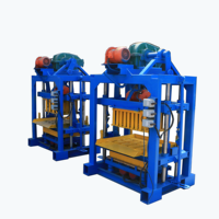 Machine de fabrication de briques en béton semi-automatique QTF40-2 avec PLC et moteur, capacité de 2880 pièces/jour, approvisionnement direct usine