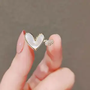  DAIHE all'ingrosso Design semplice 14K placcato oro bianco conchiglia cuore anelli da dito Micro pavimentato zircone cuore anelli aperti per regalo signora