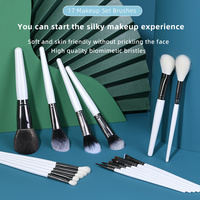 Ensemble de pinceaux de maquillage professionnels de qualité OEM, 17 pièces, pinceau de luxe pour fond de teint, anticernes, visage, manche en bois, poils synthétiques