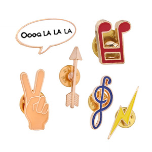 New Fashion Musical Note Yeah Gesture Lightning Arrow spilla smaltata <span class=keywords><strong>per</strong></span> amanti <span class=keywords><strong>della</strong></span> <span class=keywords><strong>musica</strong></span> Jeans collare spille bottone Badge regali <span class=keywords><strong>per</strong></span> bambini - Product Image 1