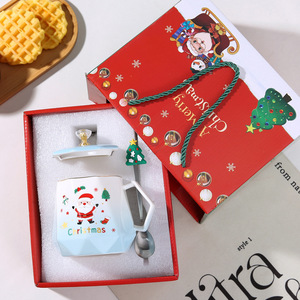 Linda <span class=keywords><strong>Taza</strong></span> de Cerámica de Comercio Transfronterizo con <span class=keywords><strong>Diseño</strong></span> de Papá Noel y Árbol de Navidad Vaso de Agua con Tapa y Cuchara para Regalos de Fiesta - Product Image 2