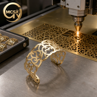 Pièce de bijouterie en laiton découpée au laser en gros, ornement découpé au laser CNC