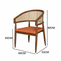 Ensemble table et banquette en cannage couleur Ambre Lumineux, banquette en bois de châtaigne, chaise à panneaux en cannage, table à base noire pour café matinal et salle à café