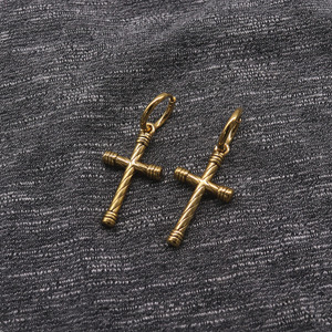 Pendientes de clip con cruz dorada yunnique, diseño geométrico de acero de titanio, joyería unisex estilo Hip Hop, accesorio de moda - Product Image 2