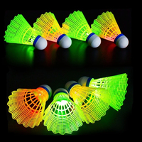 JINFAN Balle de badminton lumineuse légère et durable, résistante au vent, 5g, avec tête en polystyrène pour l'entraînement en extérieur