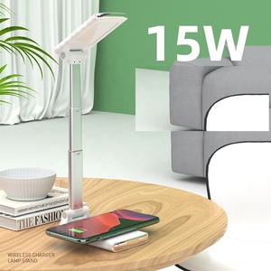 <span class=keywords><strong>Lampe</strong></span> <span class=keywords><strong>de</strong></span> <span class=keywords><strong>bureau</strong></span> multifonctionnelle LED 2 en 1 15W <span class=keywords><strong>avec</strong></span> réglage <span class=keywords><strong>de</strong></span> la luminosité, <span class=keywords><strong>chargeur</strong></span> sans fil à charge rapide et lumière pliable - Product Image 6