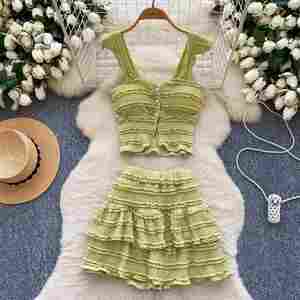 Ensembles Y2K pour femmes : Haut bustier et jupe taille haute – Vêtements américains en gros - Product Image 3