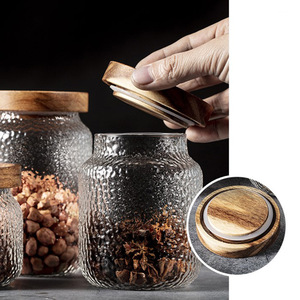 Pot à épices en verre martelé avec couvercle en bois, stockage hermétique pour la cuisine - Product Image 1