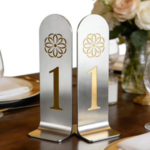 Letrero de Número de Mesa Vertical de Doble Cara Personalizable, Placa de Acero y Aluminio con Logotipo Personalizado para Bodas, Restaurantes, Carteles Publicitarios - Product Image 1