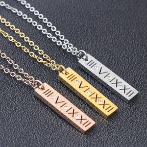 Collar de Diamantes con Números Romanos en Oro Rosa, 24MM, Acero Inoxidable Hueco, Geométrico, para Uso Diario - Product Image 4