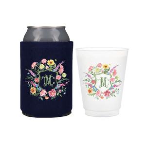 Porta Latas de Cerveza Personalizados para Bodas, Porta Latas de Neopreno de 12 oz para Eventos de Boda - Product Image 1