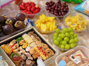 Biểu Tượng Tùy Chỉnh Dùng Một Lần Cấp Thực Phẩm Hộp Nhựa Bánh Pizza/Bánh Bao Phục Vụ Khay Với Nắp Thân Thiện Với Môi Dùng Một Lần Khay Nhựa - Product Image 3