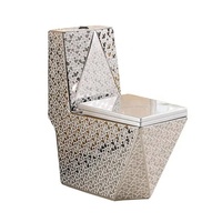 Toilette monobloc de luxe en forme de diamant en or blanc couleur argent
