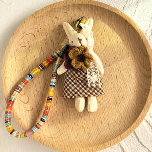 Llavero de Peluche Hecho a Mano con Diseño de Animal de Dibujos Animados - Diseño Adorable - Product Image 4