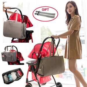 Sac à couches 3 en 1 pour <span class=keywords><strong>bébé</strong></span> Fourre-tout avec poste à langer Berceau pliable pour <span class=keywords><strong>bébé</strong></span> Lit de voyage Portable Sac à main Berceau <span class=keywords><strong>Matelas</strong></span> pour maman - Product Image 4