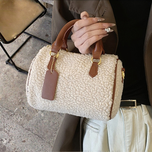 Bolso de Mano Vintage de Lana de Cordero, Color Sólido, Forma de Almohada, para Mujer, Estilo Casual, Versátil, de Alta Gama, con Cierre de Cremallera, para Principios de Otoño - Product Image 3