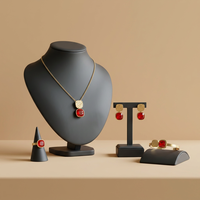 Ensemble de bijoux en acier inoxydable doré avec zircone cubique, comprenant collier, boucles d'oreilles, bracelet et bague, avec pierre bleue taille coussin texturée carrée, pour femme, vente en gros, personnalisable OEM