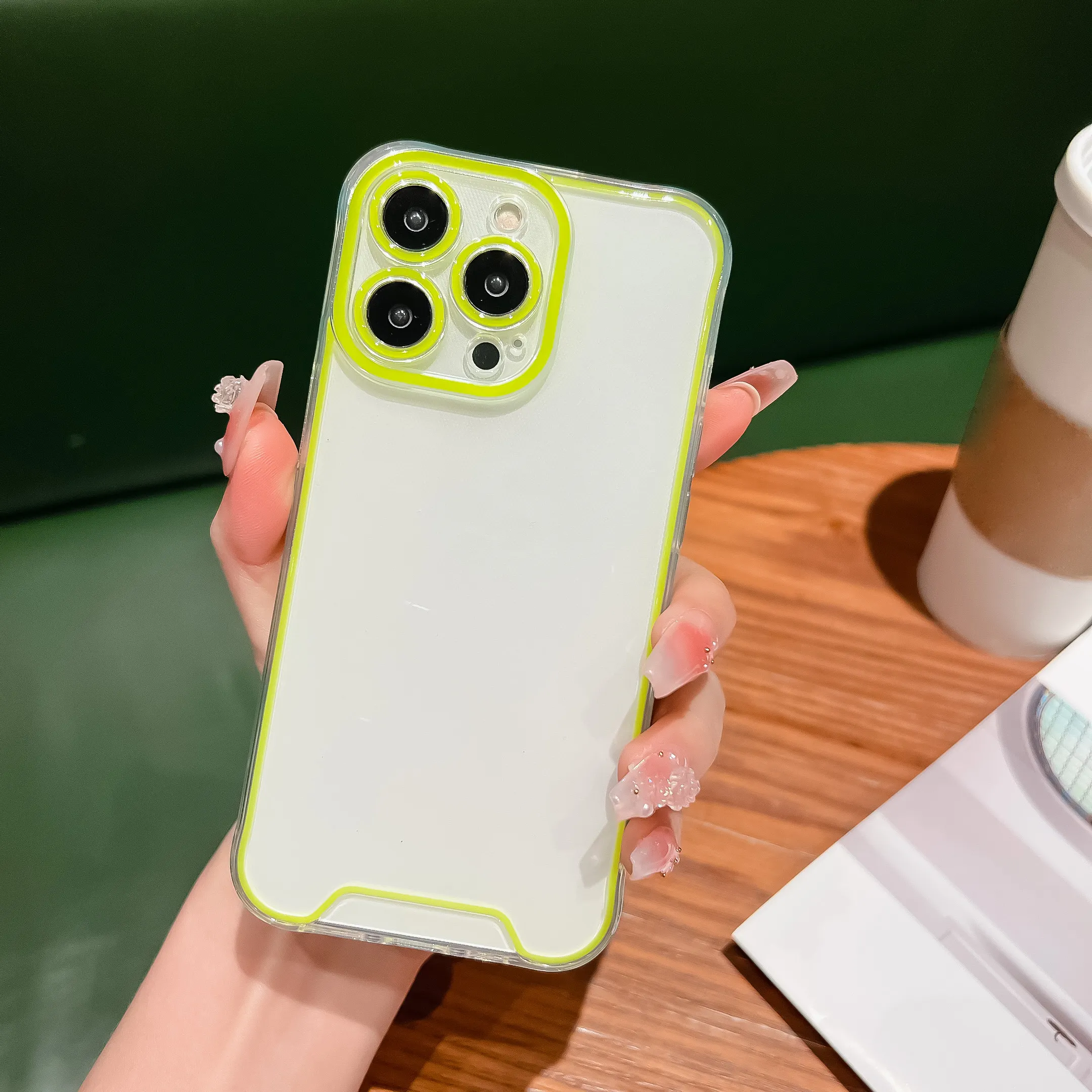 สีเขียว