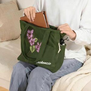 Sac fourre-tout personnalisé en velours côtelé avec motif floral et nom de fleur de naissance, grande capacité, pour femme, avec poches, cadeau - Product Image 5