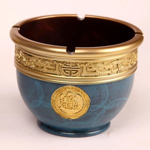 Cenicero/recipiente para arroz de latón puro, decoración para sala de estar/oficina, estilo retro chino, jarra de bronce con orejas de león, bronce coloreado - Product Image 1